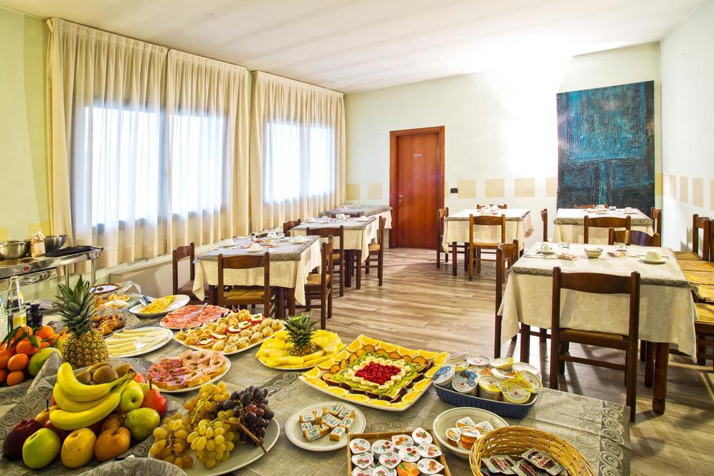 Centrale Hotel 3*